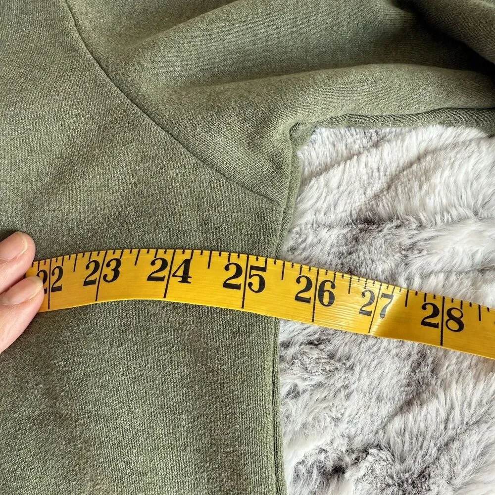The North Face Mens Size XL Pullover Hoodie in Olive Green Athleisure Wear